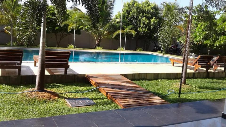 Sea Lagoon Beach Hotel Trincomalee Exterior foto