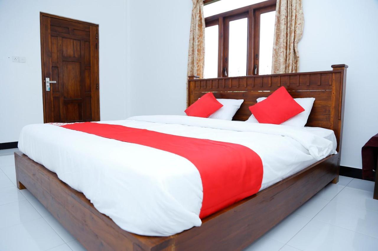 Sea Lagoon Beach Hotel Trincomalee Exterior foto
